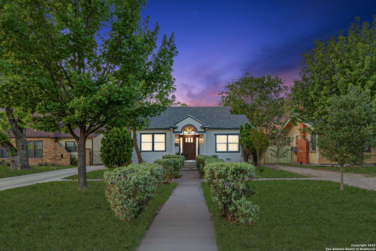 AMRGrouptx's tweet photo. New Listing Price: $349,900
1641 Huisache, San Antonio, TX 78201 is a fantastic property with 4 bedrooms and 2.0 bathrooms.
See more here: https://t.co/0RQXL9H9i1 https://t.co/A7zhhRrOLy