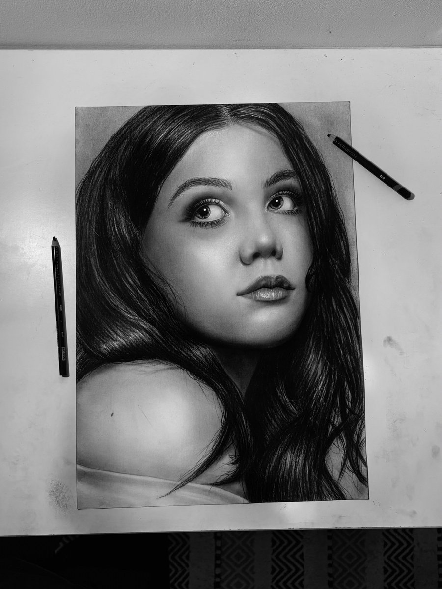 first <a href="/alessir0se/">🍓alessi rose is a voyeur💒🫦👁️</a> drawing :))