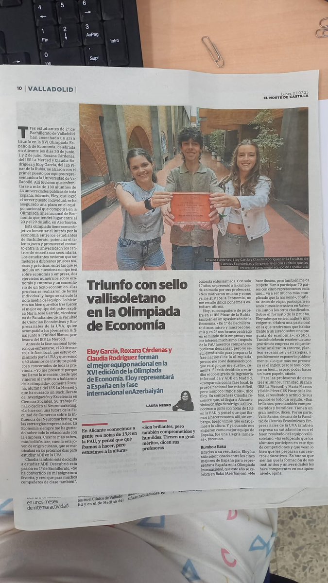 belenpinar's tweet photo. Enhorabuena a nuestros alumn@s de @IesPinarOficial por obtener el Premio al mejor  equipo de la  XVI Olimpiada Española de Economía
@BlogAmpa
@economicas_uva @OlimpiadaEconom
Eloy ¡mucha suerte 🍀 en  la Olimpiada Internacional en Azerbaiyán!👏👏
, https://t.co/lWMwbFWLCw