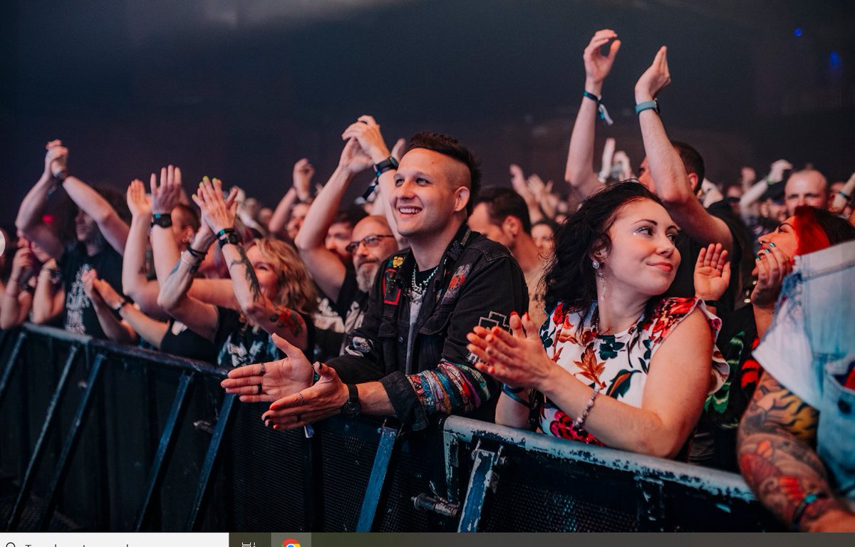 Home after a very fun festival🥰I'm one of those at the barrier 😉The short one!!