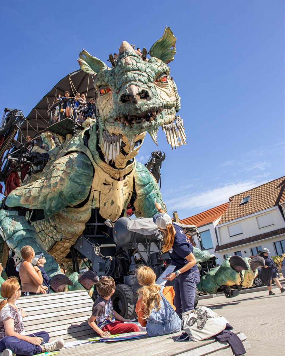 🐉 Deviens soigneur de dragon le temps d’une journée !

Tous les mercredis, découvre les coulisses du Dragon de Calais : rencontres, voyage en dragon, atelier pédagogique et goûter à la chantilly bleue dragon. 
👉 Infos &amp; inscriptions : compagniedudragon.com
