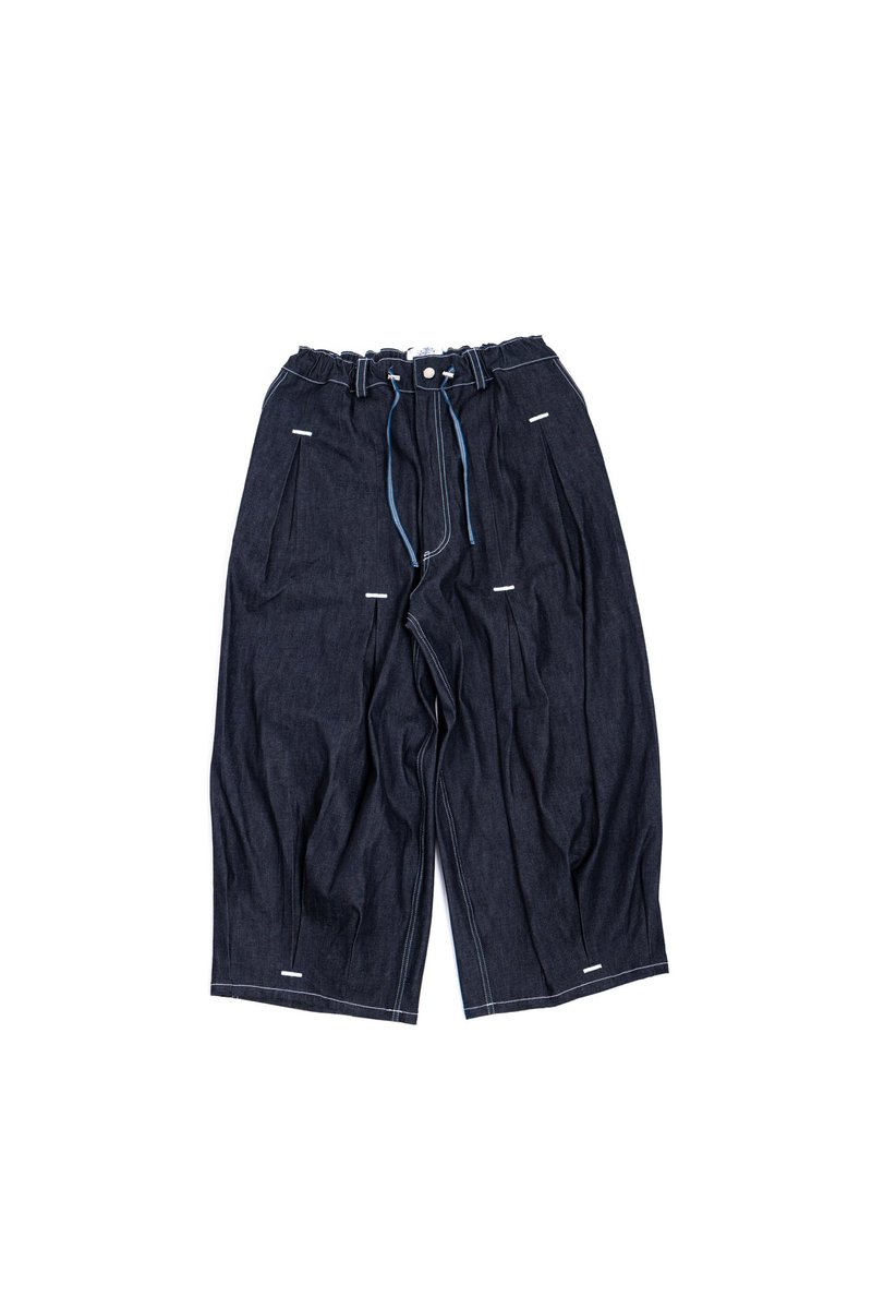 kumo_studio's tweet photo. JEAN DENIM À PLI

Online https://t.co/hLpVahAW5Z https://t.co/G8krAmPMTN