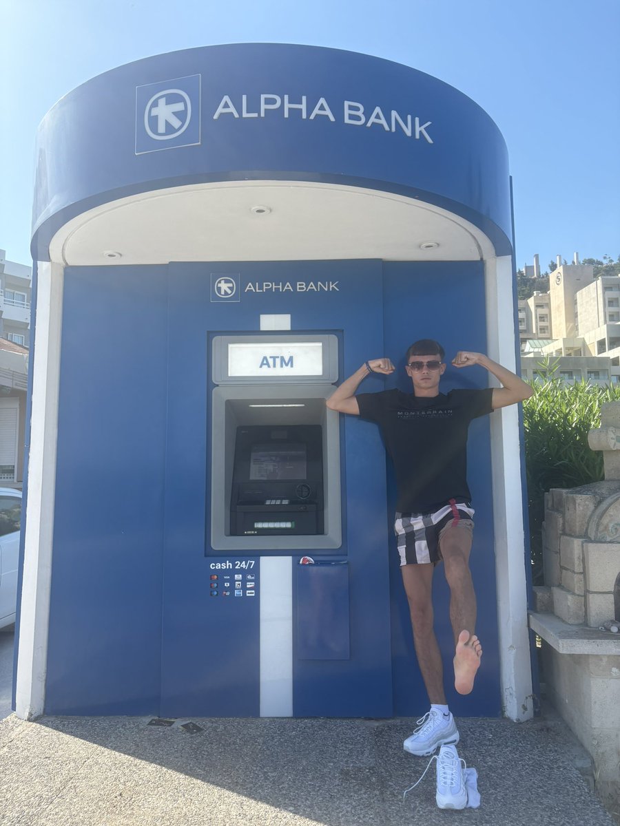 Withdraw ALL that f*g cash🥵🫵🏻