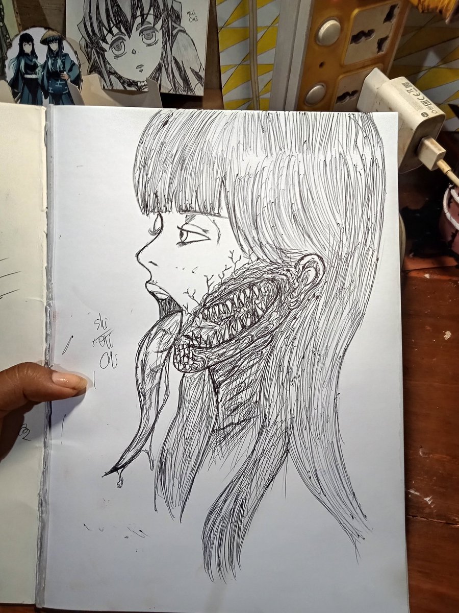 CholiShweaa1's tweet photo. Good Night🖋💗#Drawing #Cli #horror https://t.co/BfGU8cB0aX