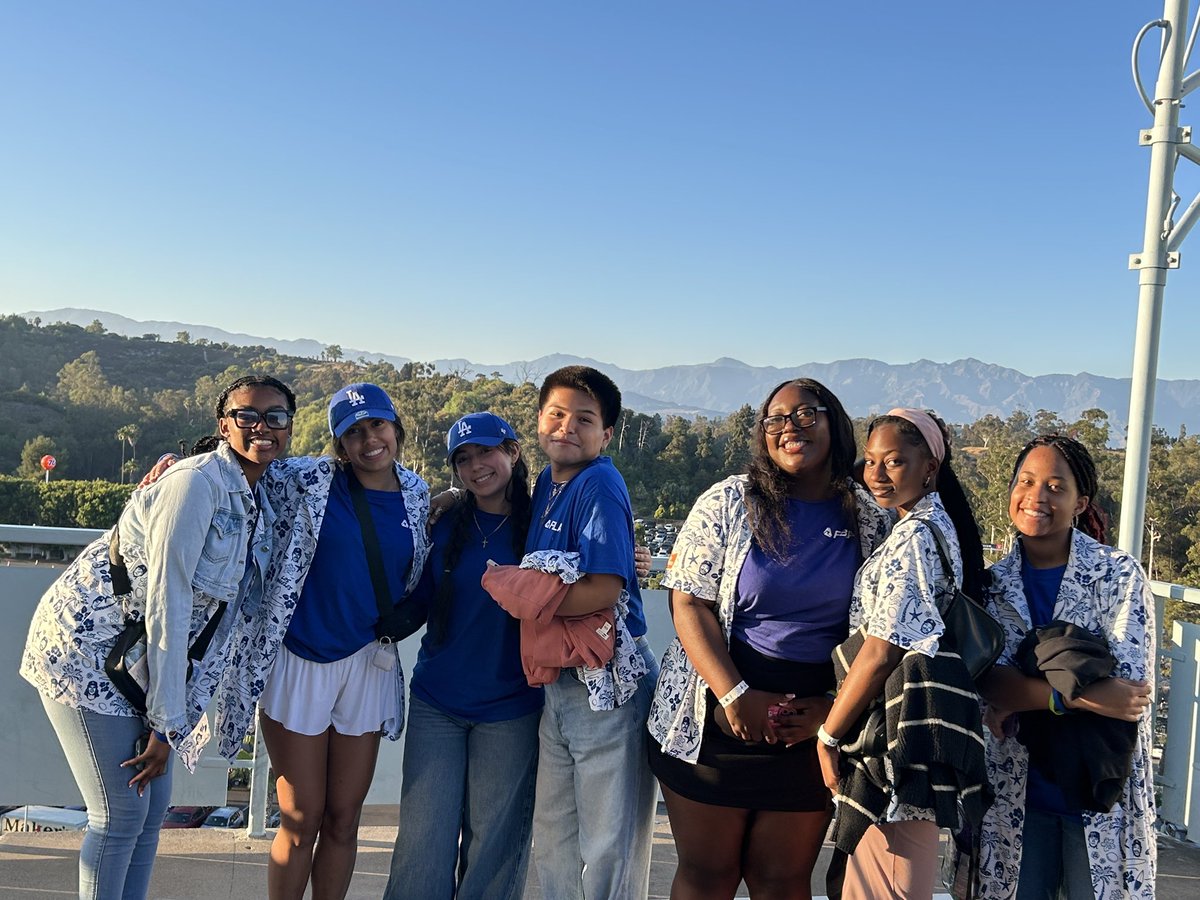 JEFCOED's tweet image. These students mean business!📈👏FBLA members from Shades Valley High School had a great time attending the National Leadership Conference in Anaheim, California! There, students gained additional knowledge of the business world by participating in workshops and competitions!