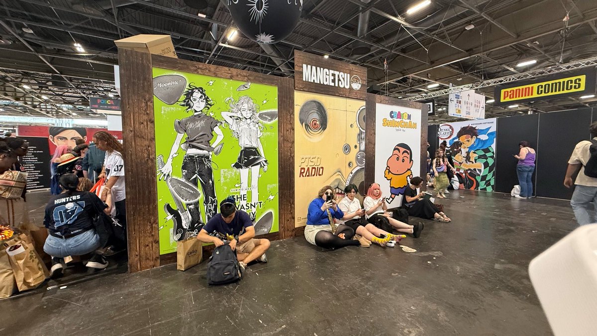 ahogamirubutan3's tweet image. フランスのジャパンエキスポMANGETSUさんのブースで展開していただいているディスプレイを、出張中のネムキ+の編集さんが写真を送ってくださりました。
有り難い限りです!