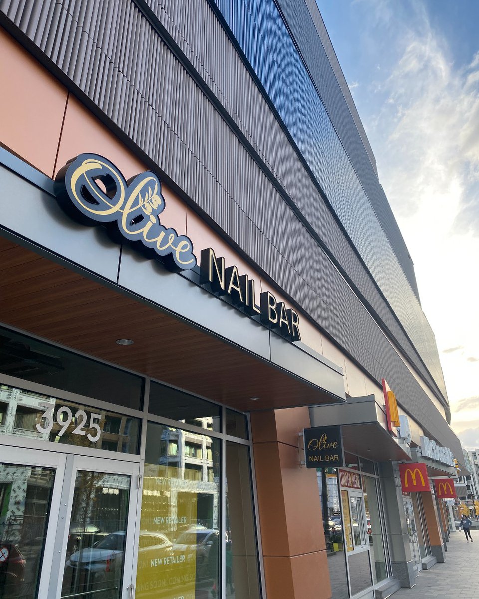 Need a break from the Stampede hustle? 🤠 Recharge in U/D!

🧘 Sweat &amp; reset with Hot Yoga on 17 U/D
🦆 Reconnect with nature at the South Pond
🥤 Rehydrate with fruity iced tea at The Alley
💅 Freshen up at Olive Nail Bar

Find your next stop in U/D: myuniversitydistrict.ca/whats-here/ret…