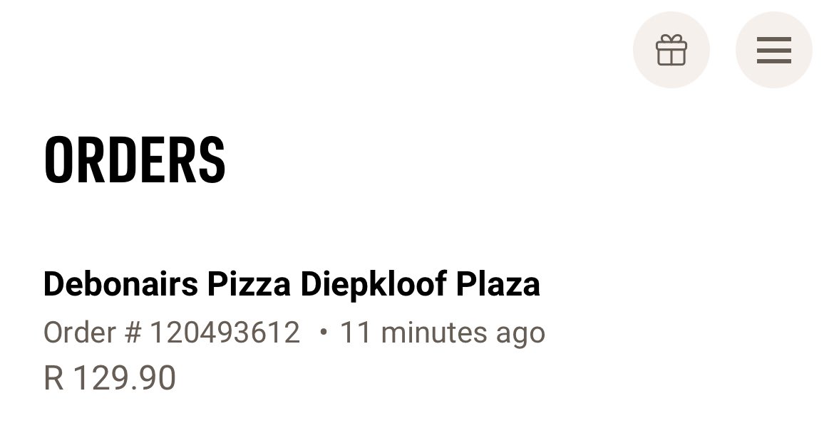 Sanele_Mbense's tweet photo. @DebonairsPizza please can you help sort out my order because I’m less than 5-minutes of ordering I’m told the pizza is delivered and it DID NOT reach me and I paid online. https://t.co/sHayqIo5kY