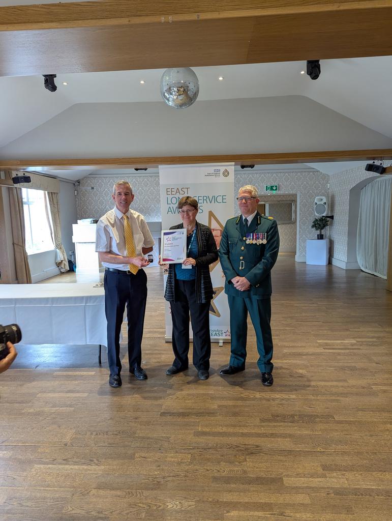 EEAST_CFRS's tweet image. Thank you to Ann for her service to her community as a volunteer with @EastEnglandAmb #ambulancevolunteering @ChrismcgE