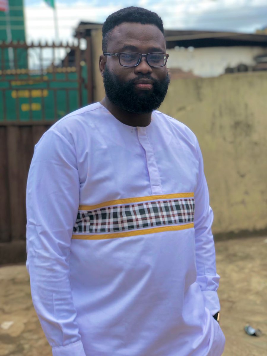 The face behind the handle. Save to your gallery for future body-shaming. 👍