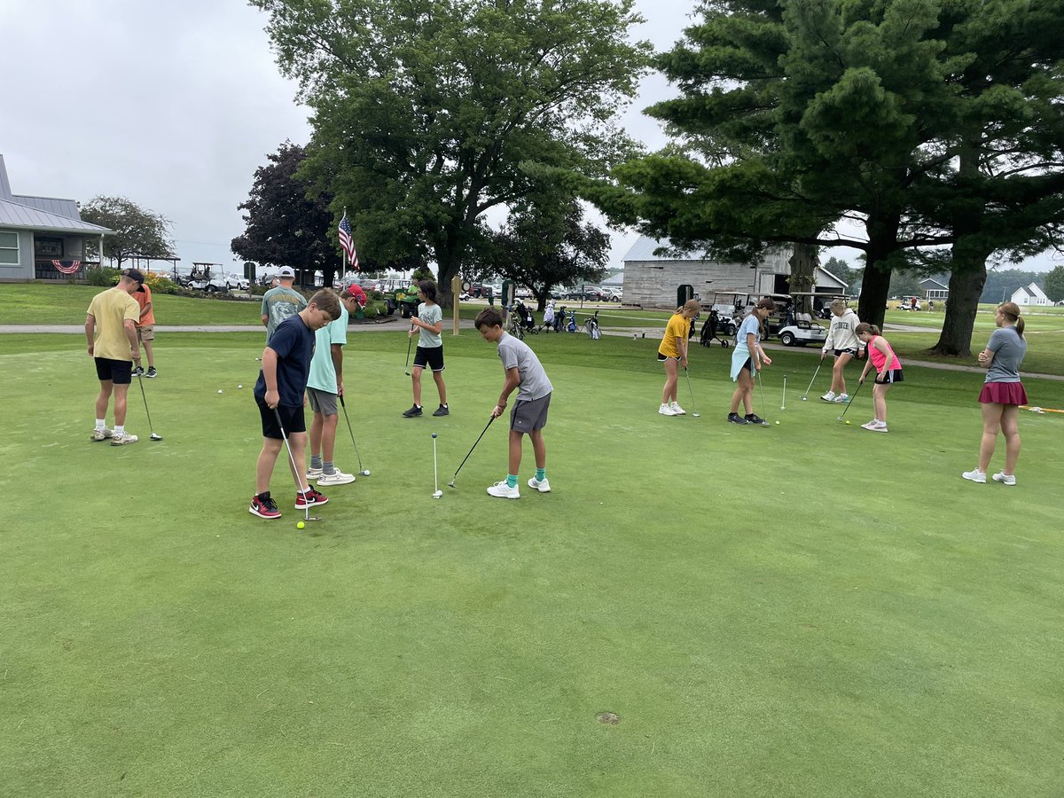 Little MAVS golf camp is underway. First thing to work on is putting. <a href="/mccmavsgolf/">McCMaverickgolf</a>