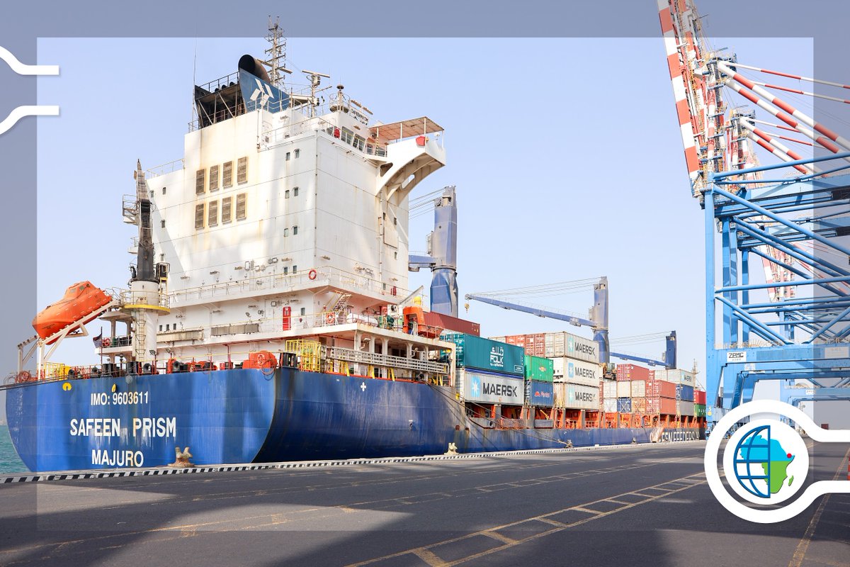 dpfza's tweet image. Today, Djibouti Ports and Free Zones Authority, in coordination with the Harbour Master and the General Manager of SGTD, extended emergency assistance to the crew of MV Magic Seas, a Liberian-flagged bulk carrier that was attacked in the Red Sea, South East of Hudeydah in the…