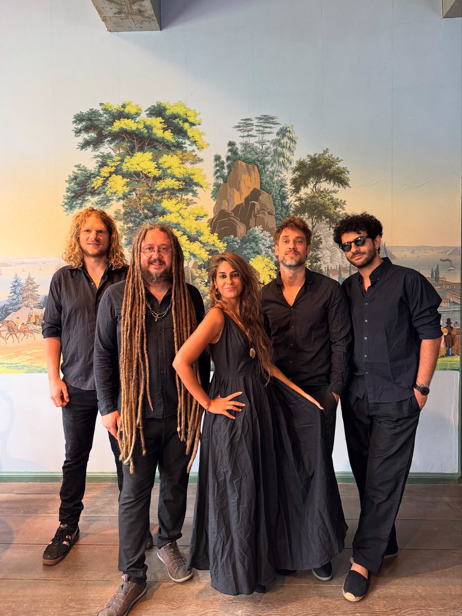 Light in Babylon tweet media