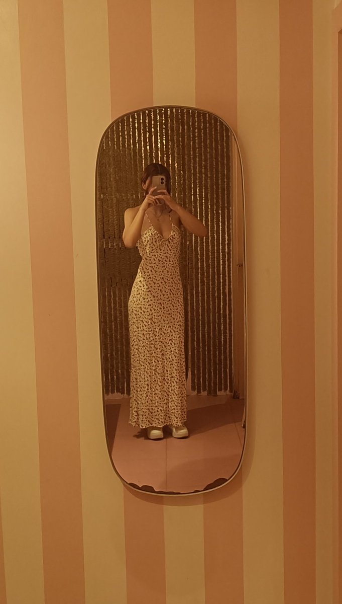 GP cocowiki🌙 (@cocowikii) on Twitter photo Rompo el silencio de mi Twitter para subir una fotito en mi vestido coquette que me encanta.
Vosotros no lo veis pero se va notando el gym 😌💪 Rompo el silencio de mi Twitter para subir una fotito en mi vestido coquette que me encanta.
Vosotros no lo veis pero se va notando el gym 😌💪