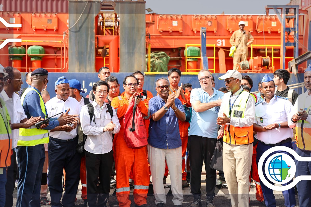dpfza's tweet image. Today, Djibouti Ports and Free Zones Authority, in coordination with the Harbour Master and the General Manager of SGTD, extended emergency assistance to the crew of MV Magic Seas, a Liberian-flagged bulk carrier that was attacked in the Red Sea, South East of Hudeydah in the…