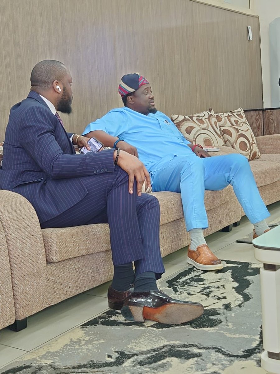 With ASIWAJU Akin Adegoke of ⁦<a href="/LotusBank/">LOTUSBank</a>⁩ on a technology extension engagement.