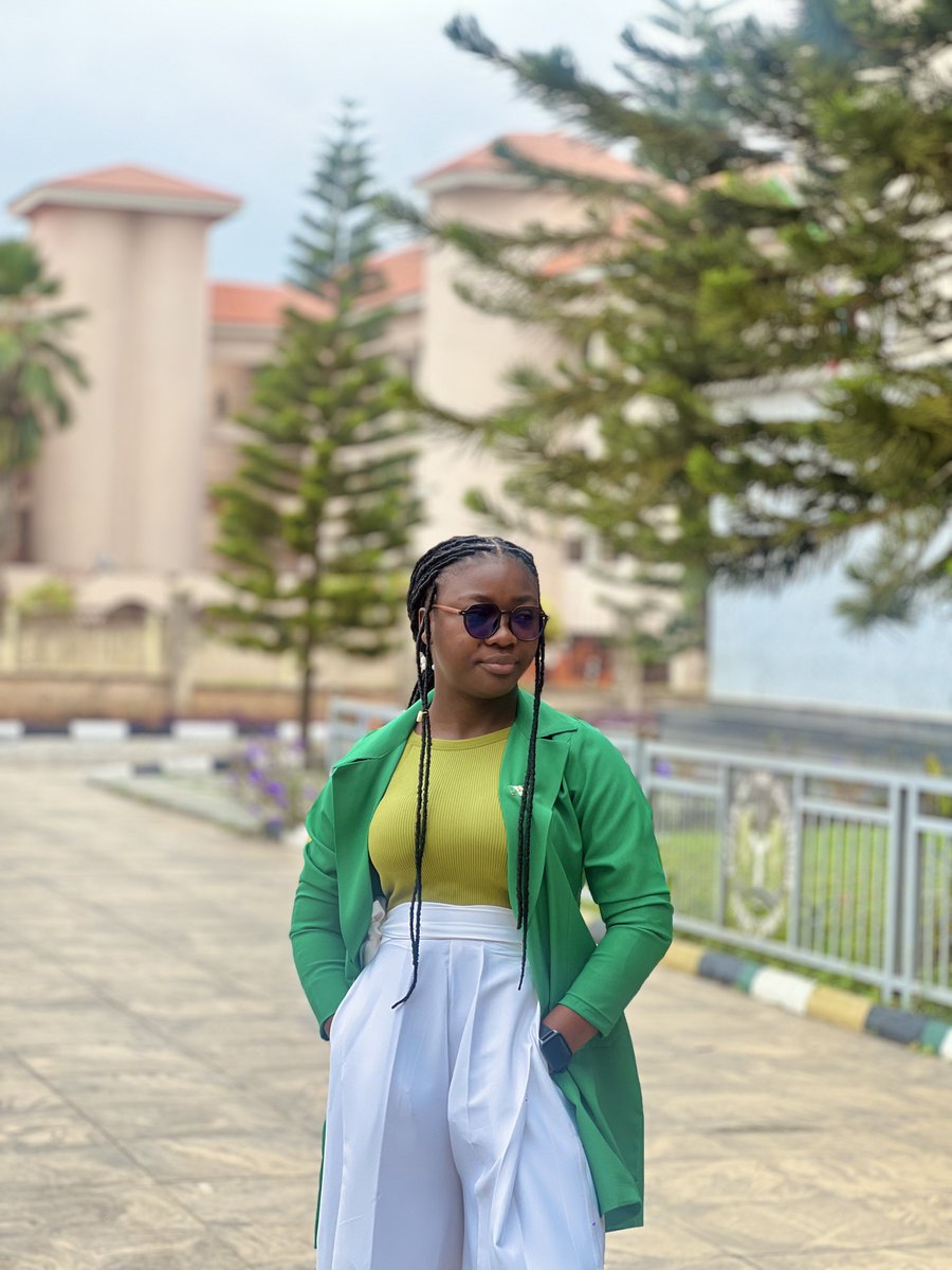 Hello Monday🤍🌎

#themotunglobal #monday