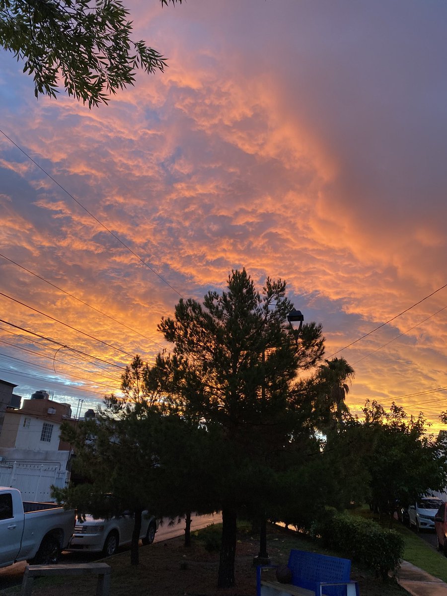 <a href="/HorizonteJazz/">Horizonte 107.9 FM</a>  muy buenos días <a href="/NancyZamher/">Nancy Zamher</a> desde la Cd de Chihuahua ¡mucho blues, jazz, soul, r&amp;b, !