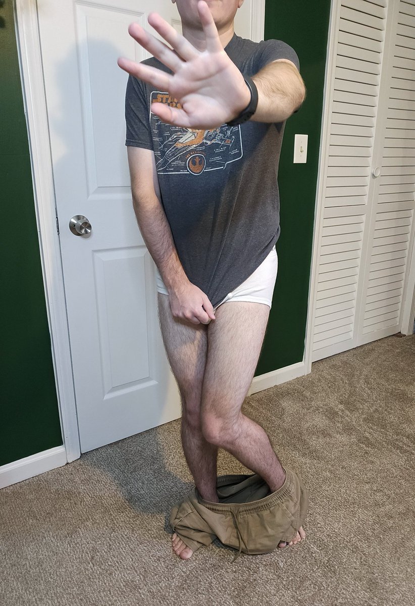 GeeksAndBriefs tweet media