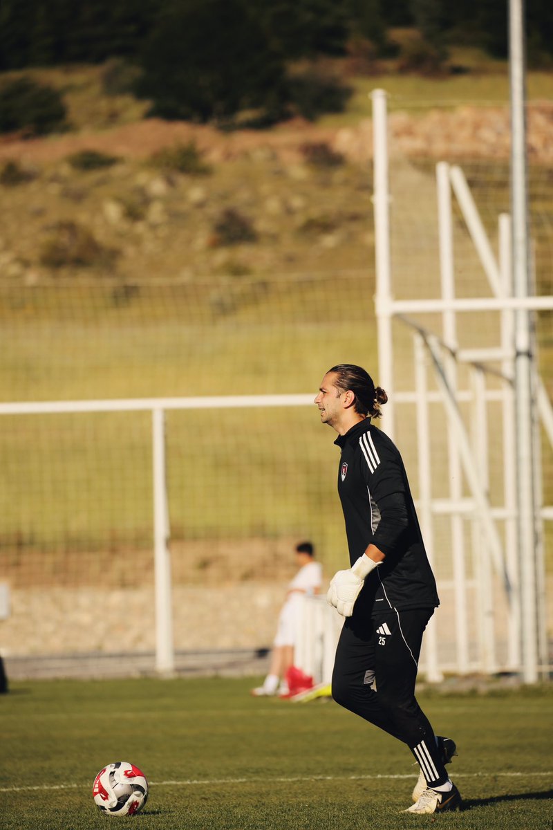 Takımımız günü çift antrenman ile tamamladı 💪
#vanspor