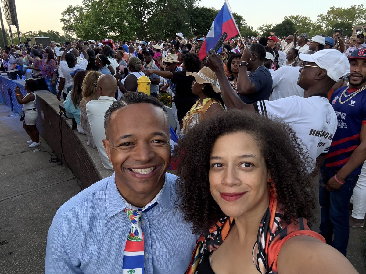 SolagesNY's tweet image. What a blast at the 12th Annual Creole American Family Night! 🇭🇹✨
Big thanks to the sponsors & community leaders who made it happen. Music, culture, and unity all in one night. #TabouCombo #HaitianPride @CarrieSolages