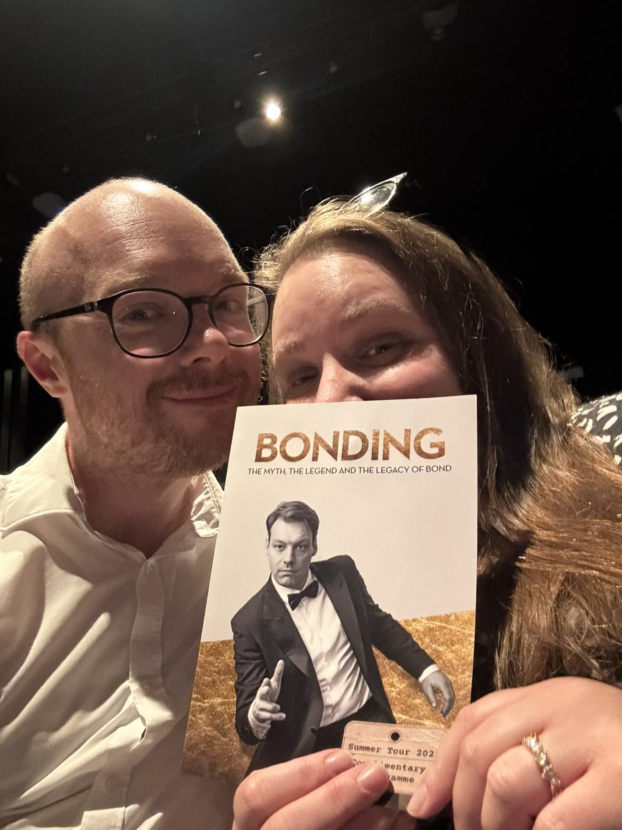 Went to see <a href="/cyrilblakeactor/">Cyril Blake</a>’s Bonding with <a href="/DebStevo90/">Deborah</a> tonight at Hull Truck. It was an interesting introspective on masculinity, relationships with fathers and what it means to be a man told through the lens of James Bond. It was thoroughly enjoyed.