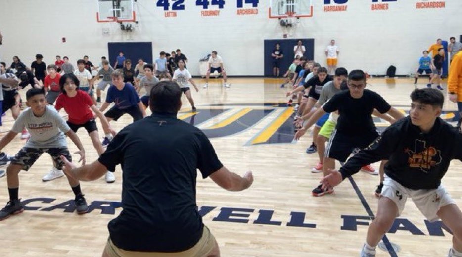 UTEPMBB's tweet image. It’s almost time to get in the gym with us for camp! Sign up today or the day of (if spots remain).
🔗 utepmensbasketballcamps.com
🔸 July 11-12, 18-19 (Skills Camp
🔸 July 14-16 (Mini Miners Camp)
🔸 Aug 2 (Elite Camp)
🏀 Camp is open any and all (limited by some restrictions) 🏀