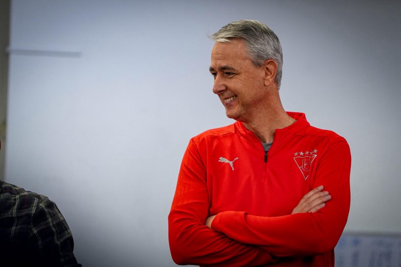 Saldo positivo de la era Tiago Nunes en <a href="/LDU_Oficial/">LDU Oficial</a> al cumplir su 5to partido.

- 3 triunfos contundentes, 1 empate (Liga hizo un buen partido), 1 derrota.
- La impronta de juego de la U es ofensiva.
- Sobre la marcha ha tomado mejores decisiones, para alinear mejor.