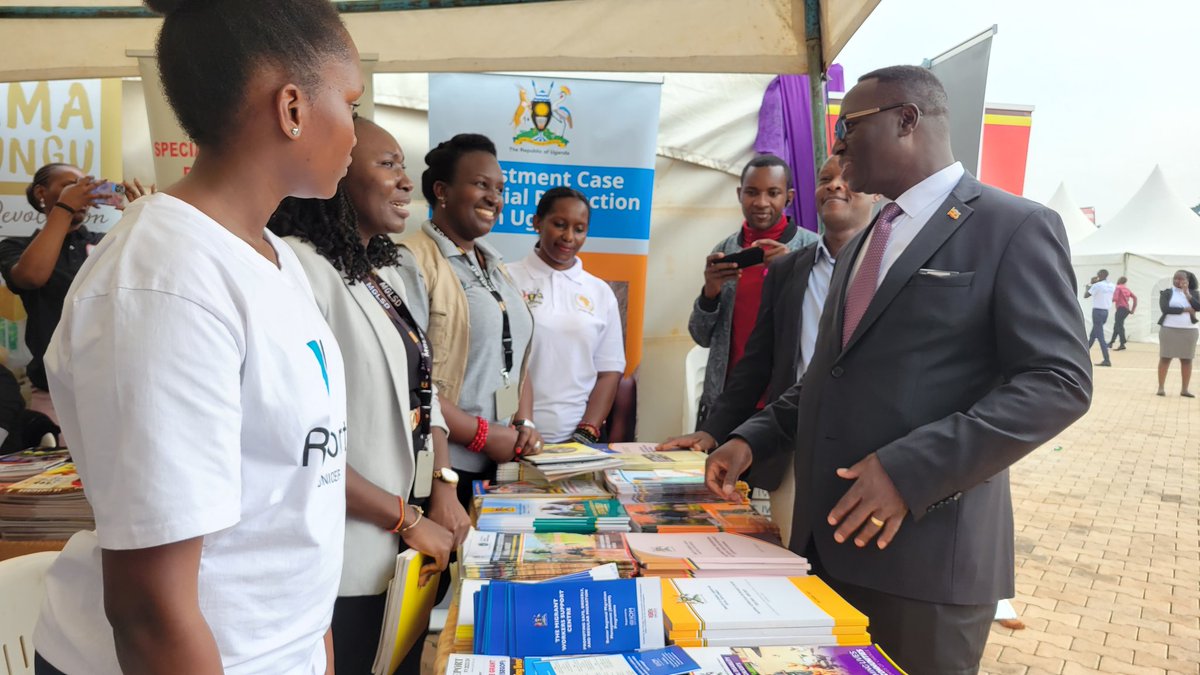 Mglsd_UG's tweet image. @Mglsd_Ug joined the Africa Public Service Day celebrations today at Kololo Ceremonial Grounds, highlighting its programmes that empower communities and improve service delivery aligned with the day’s theme.