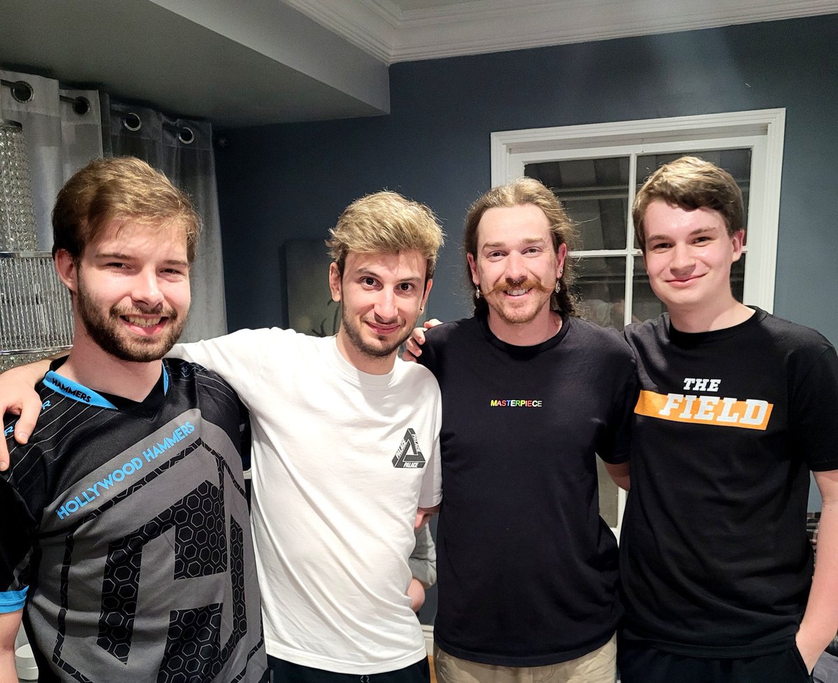 maplesrps's tweet photo. 10 years of @RocketLeague today. thankful for all the memories and friends I've made along the way. 💙🧡 #RL2 https://t.co/FzqoCeWDwX