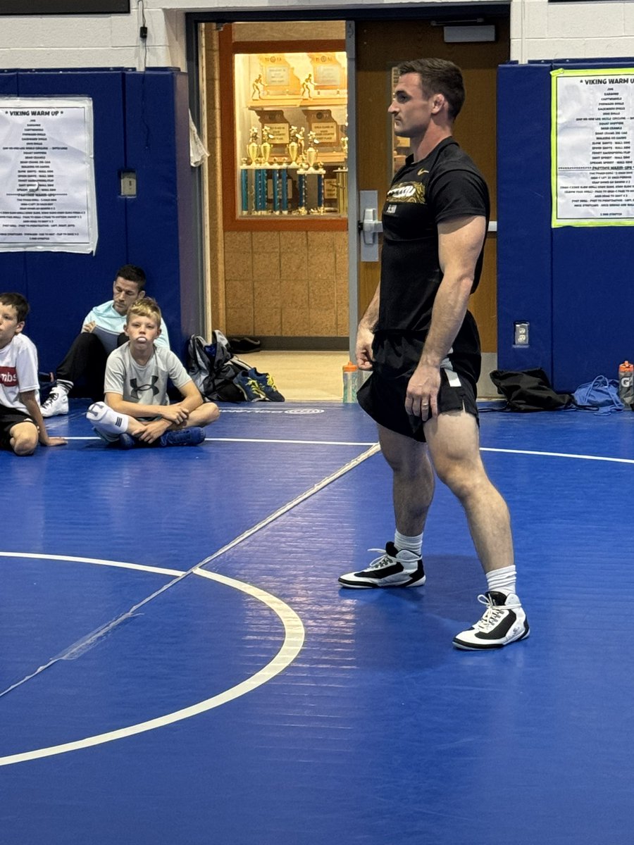 HowellWrestling's tweet image. Huge shoutout to @ASinclair97  and @ConnorFlynn4 who were awesome technicians for the first day of Howell Camp, 2 great kids and wrestlers @MizzouWrestling