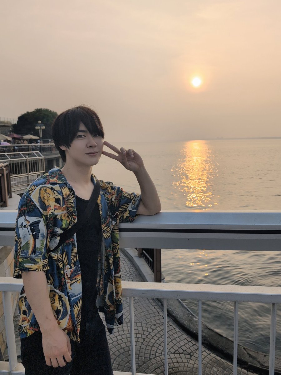 dekkai_chimpo's tweet photo. ⭐林1対1対面イベントのお知らせ⭐
林と対面で2人きりで話したりできるイベントだよ😊
ぜひ来てね✊
日時🕐️7/26と7/27 の12時から20時ごろまで
お金💰️25分ぐらいで8000円！😱
場所🏠️たぶん新宿か中野
2人きりだとすこし不安って人は友達とか一緒でも大丈夫だよ🫶
もちろんチェキもディルドも販売します！
参加したいって人はDMしてね！