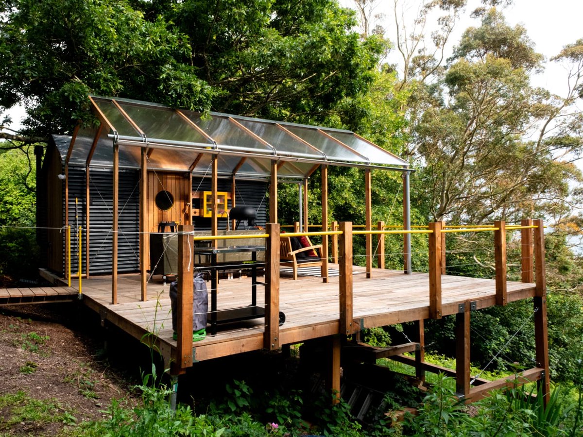 yankodesign's tweet image. Birdhouse Modular Tiny House: Tree Tents’ Flatpack, Scandinavian-Inspired Glamping Cabin yankodesign.com/2025/07/07/bir…