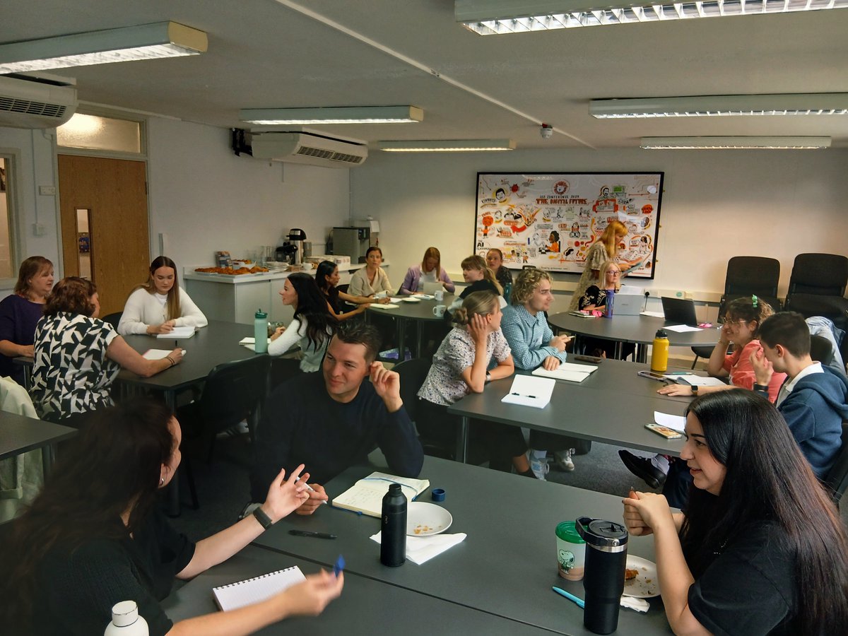 LEOtraining5's tweet image. 🤩 What a brilliant Induction morning!
👋 We enjoyed welcoming new teachers from across @LEOacademies.
🤝 It was a fantastic opportunity for everyone to meet each other and connect with members of our team.
🦁 Looking forward to a great year ahead!
#WeAreLEO