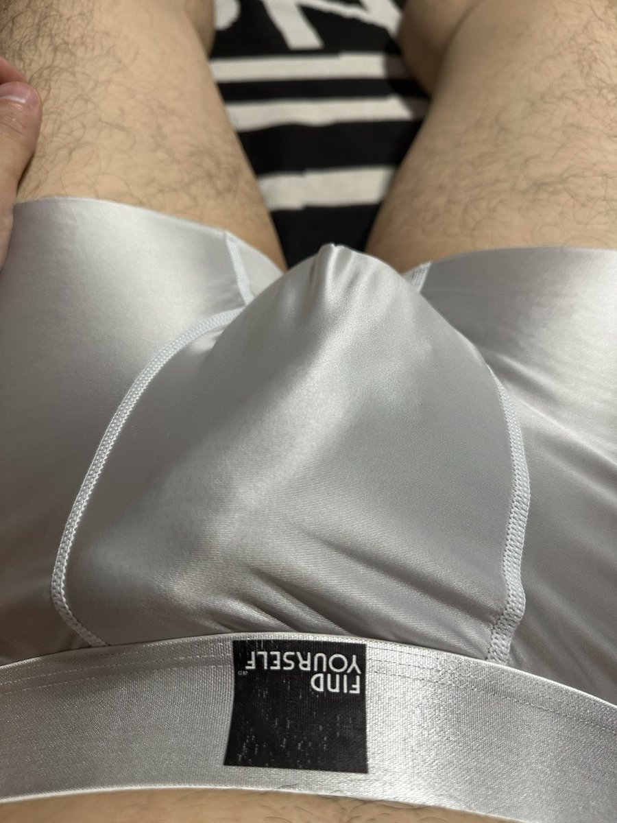 Silver satin underwear
#underwear #spandex #bulge #sexyunderwear