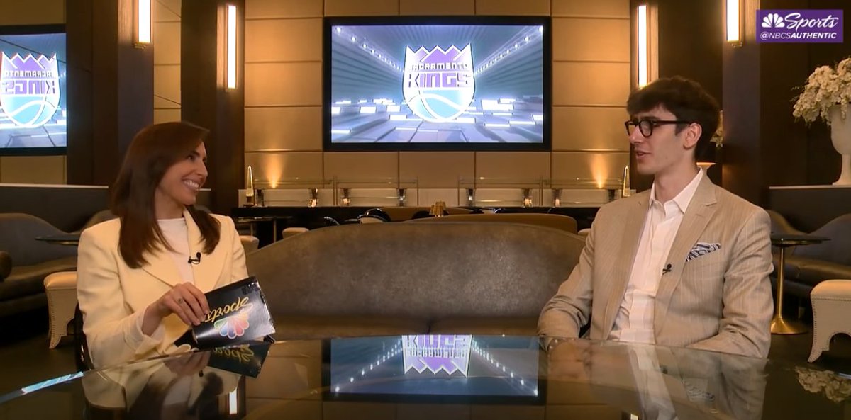 Deuce Mason (@deucemason) on Twitter photo Hey! <a href="/momoragan/">Morgan Ragan</a> sat down with Kings rookies <a href="/maximeraynaud42/">Maxime Raynaud</a> & <a href="/NiqueOtn/">otn_nique</a> for <a href="/NBCSKings/">Kings on NBCS</a>:
youtube.com/watch?v=1AzrzT…
youtube.com/watch?v=_MHgsf… Hey! <a href="/momoragan/">Morgan Ragan</a> sat down with Kings rookies <a href="/maximeraynaud42/">Maxime Raynaud</a> & <a href="/NiqueOtn/">otn_nique</a> for <a href="/NBCSKings/">Kings on NBCS</a>:
youtube.com/watch?v=1AzrzT…
youtube.com/watch?v=_MHgsf…