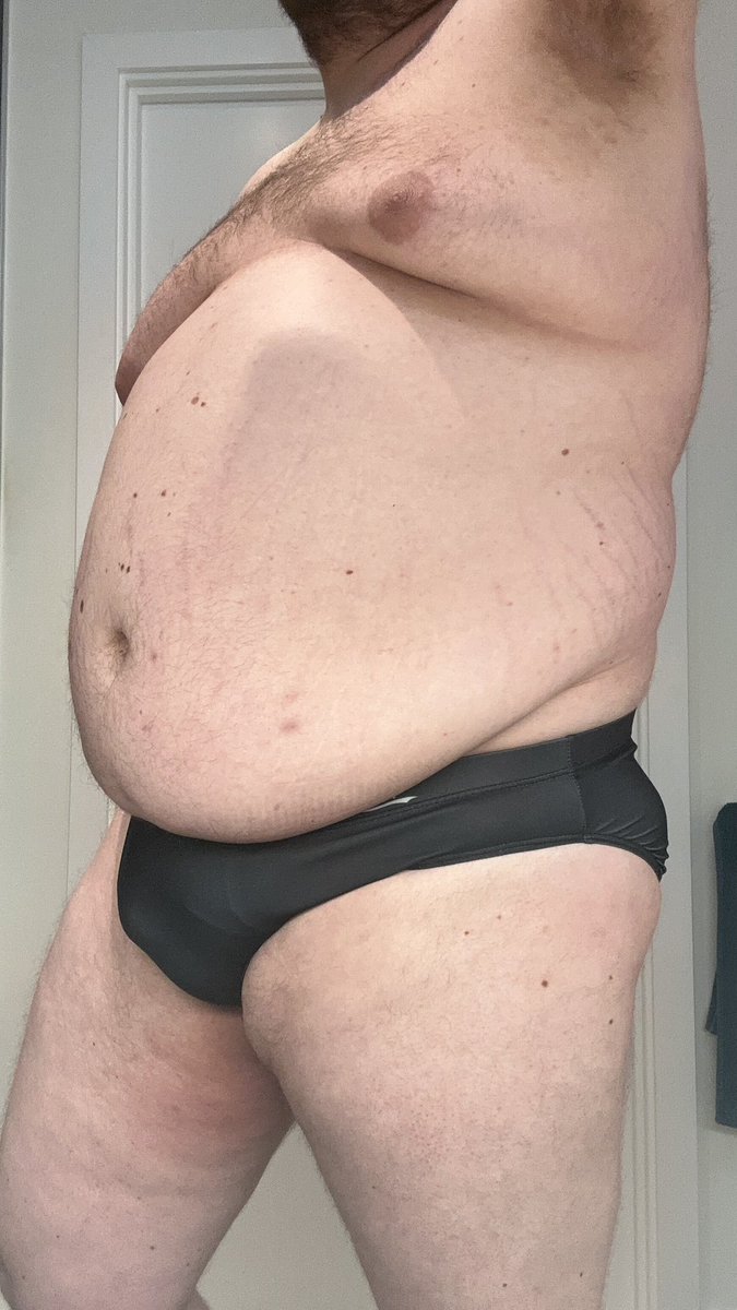 ELondonCub's tweet photo. I need a holiday! 
Where’s good for a bear to get some summer sun in Europe? 
(And hoping to have some fun as well of course 😈) https://t.co/m1F29lgpwL