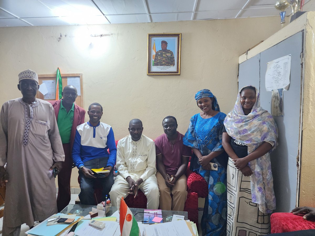 LivingstoneEII's tweet photo. We embarked on a mission to bring the gospel of Jesus Christ to the Republic of Niger. As law-abiding citizens of Nigeria, our first step was to visit their government leader before initiating our outreach program
#LSE #LSEOUTREACH https://t.co/sVbbPOjnUs