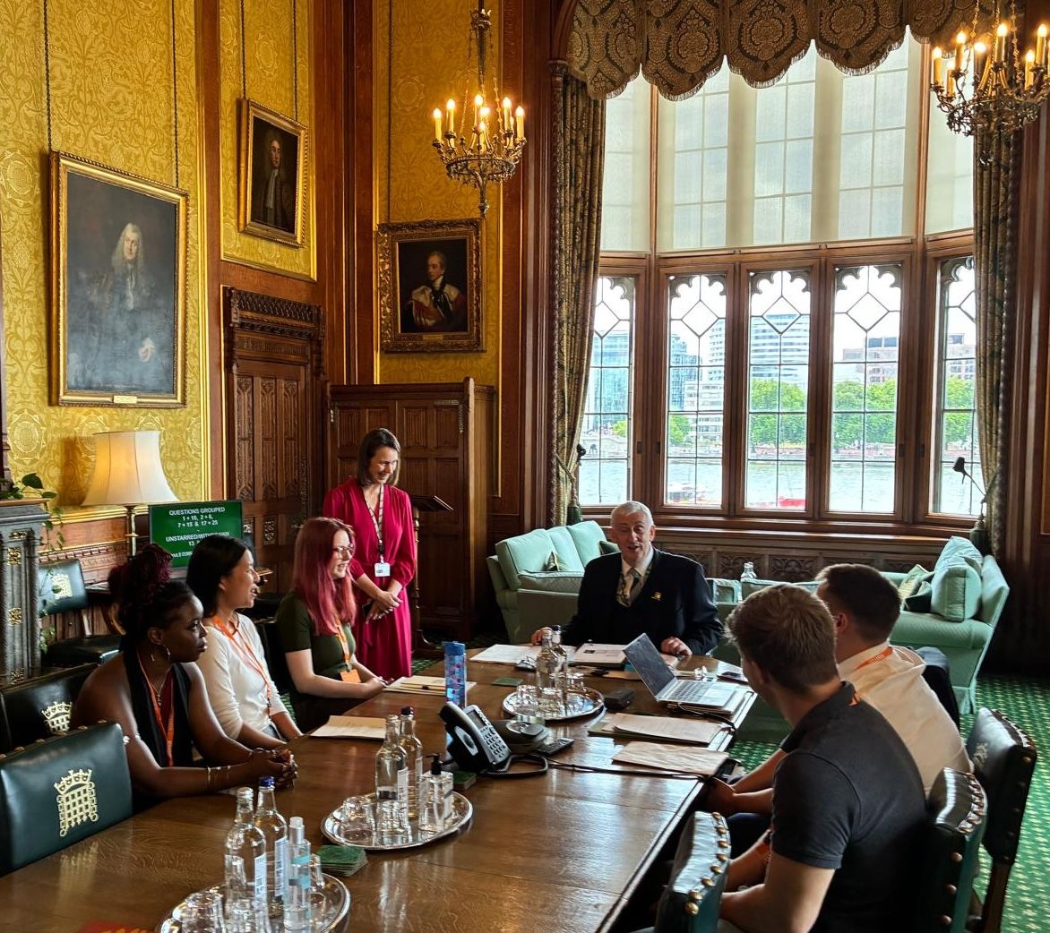 Elsie Blundell MP (@elsieblundell) on Twitter photo Exciting day for our Summer School participants! Big thank you to <a href="/AvantiWestCoast/">Avanti West Coast</a> for supporting the school and looking after them on the way to London!
They grilled the Local Government Minister Alex Norris, met with speaker Lindsay Hoyle and finished at 10 Downing St! Exciting day for our Summer School participants! Big thank you to <a href="/AvantiWestCoast/">Avanti West Coast</a> for supporting the school and looking after them on the way to London!
They grilled the Local Government Minister Alex Norris, met with speaker Lindsay Hoyle and finished at 10 Downing St!