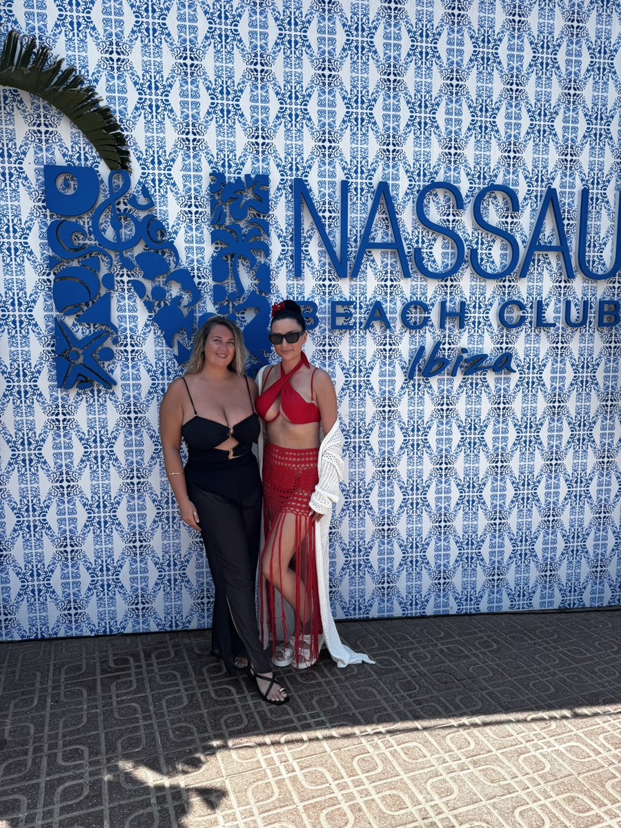 ✨ Laura Turnbull ✨ tweet media