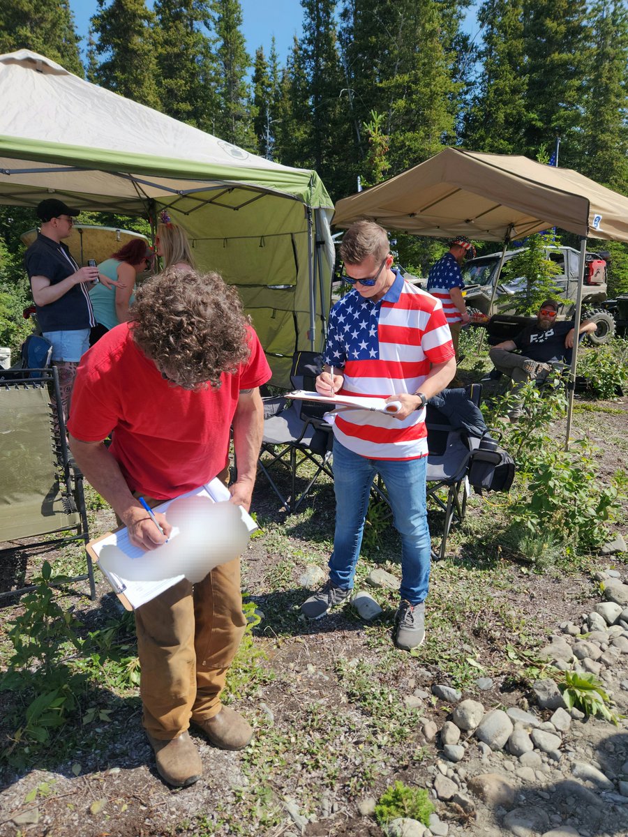 repealnowak's tweet image. 👏What a weekend! Our volunteers were out in full force, collecting signatures to repeal ranked-choice voting! #StopRCV😎