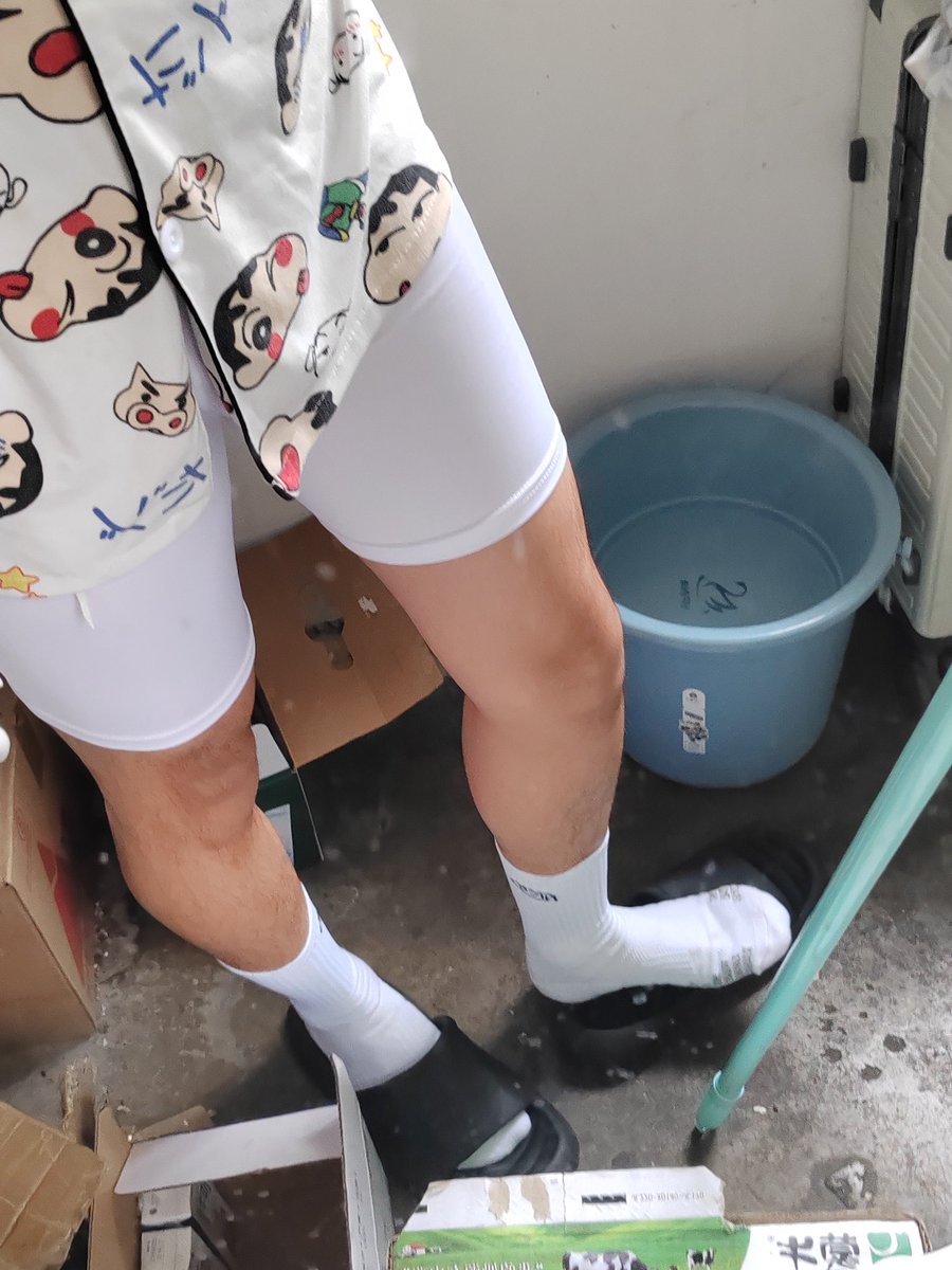 一个人在寝室无聊  #高中生弟弟  #1 #1m #男大s #男大1 #骚狗体育生