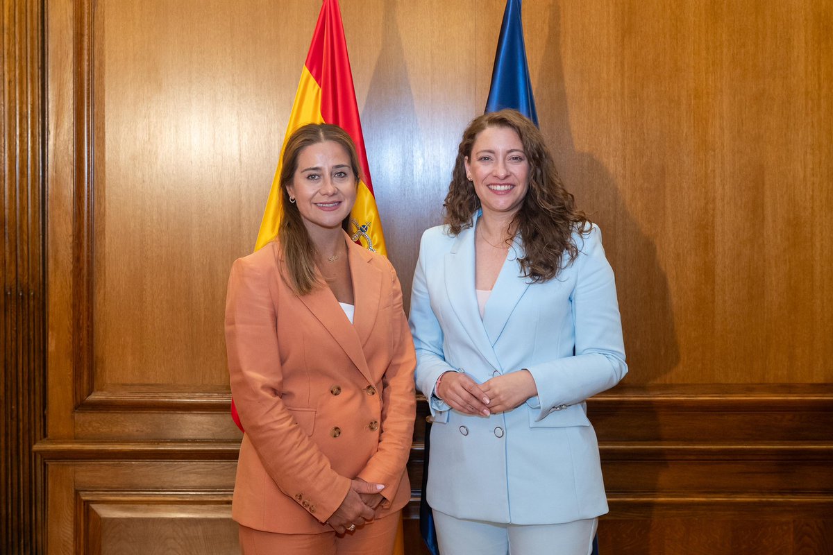 PPMelilla's tweet photo. Asiste @SofiAcedo a la primera reunión del nuevo consejo de dirección https://t.co/fCmlv6J1uo