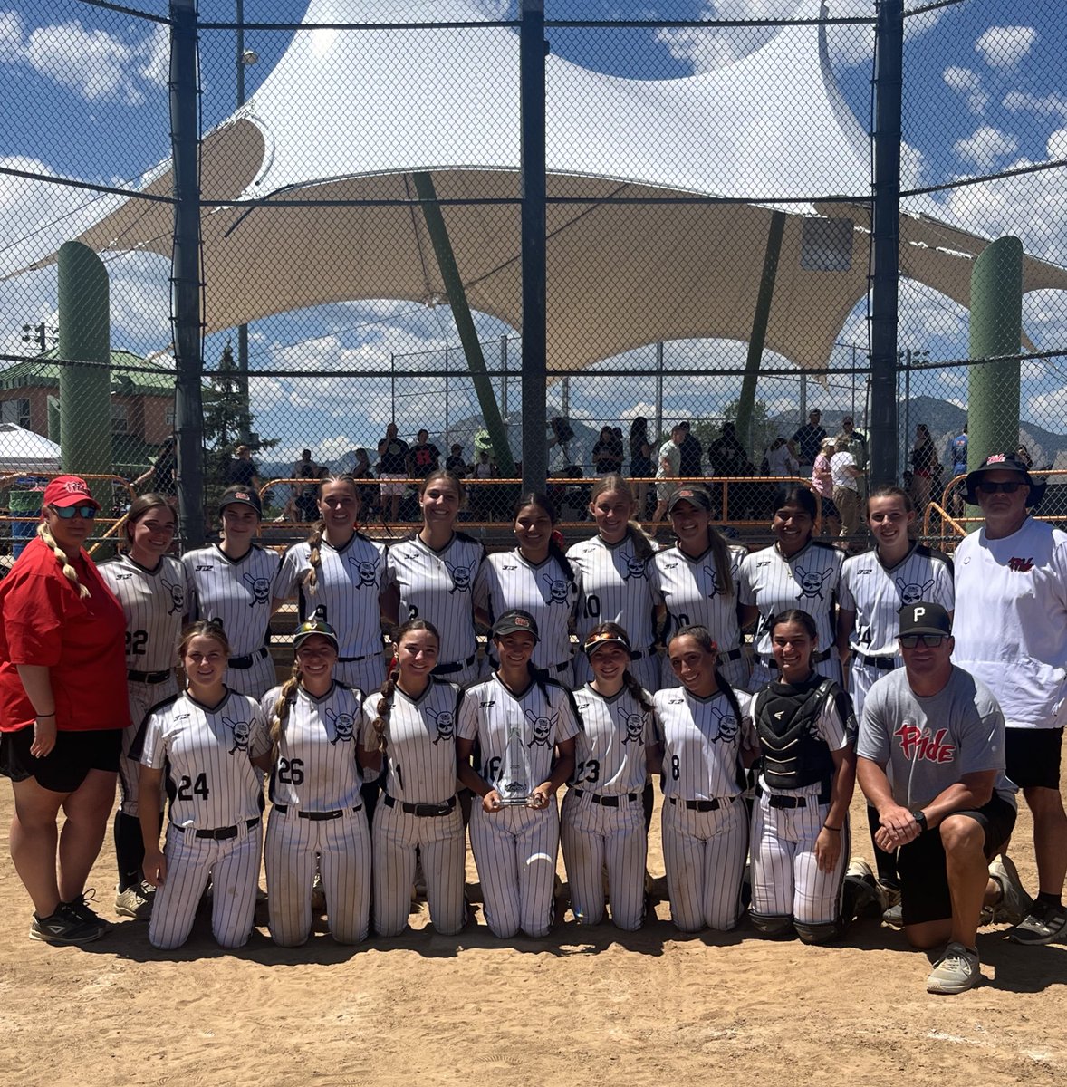 AnnaChominsky's tweet image. It was so great to get 3rd place at the IDT Showcase!
@NJPrideGold @AshleyDeYoung16