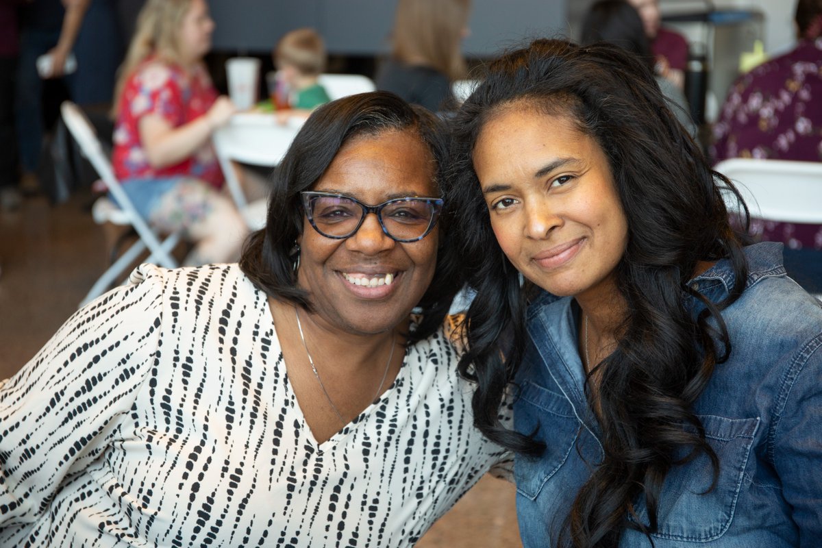 SSEBEatASU's tweet image. ๐Enjoy these photos of the @SSEBEatASU Summer Pizza Party where faculty members and staff took some time to relax and catch up with each other. Thank you, SSEBE Social Committee for organizing and hosting another great event! flic.kr/s/aHBqjCkn7a ๐ #ASUEngineering