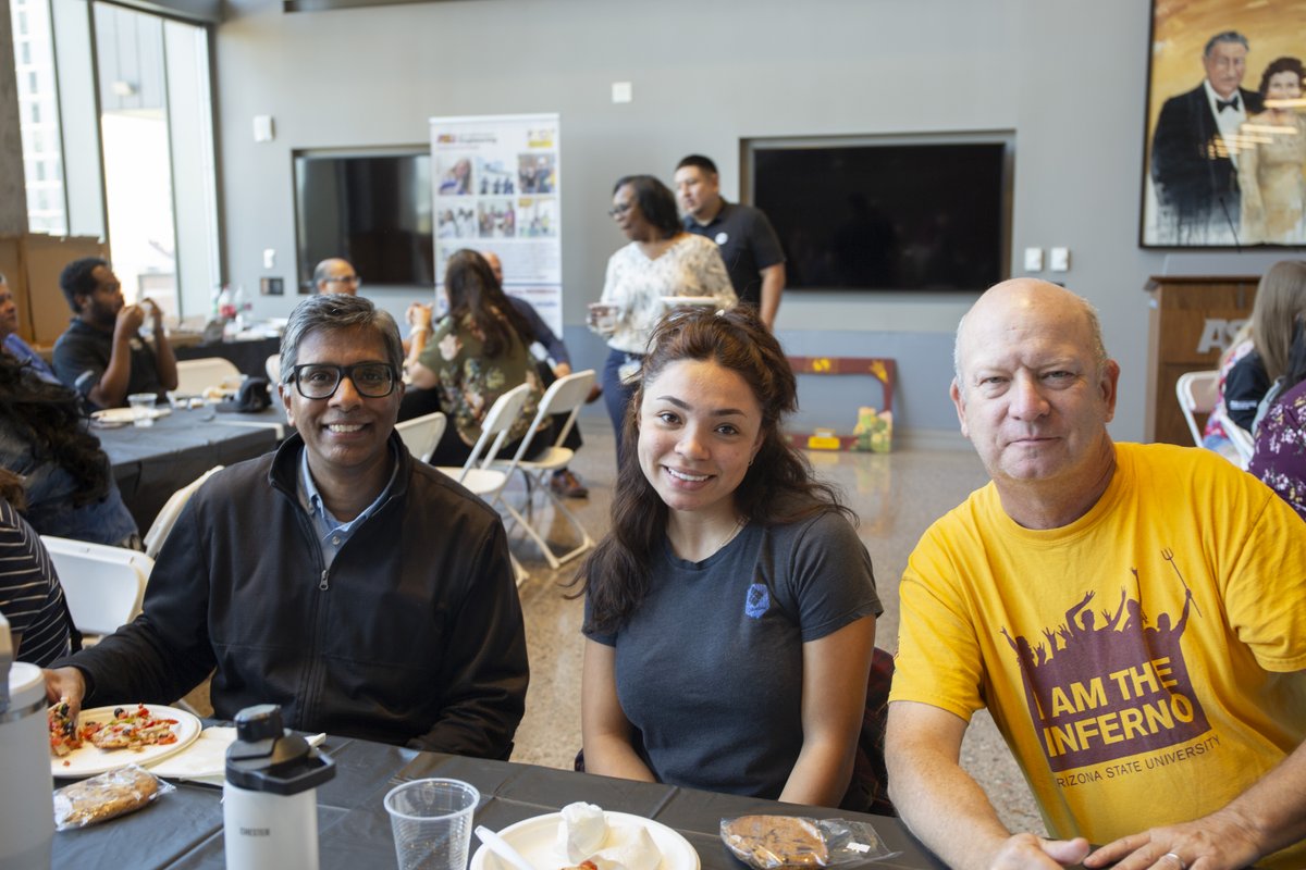 SSEBEatASU's tweet image. ๐Enjoy these photos of the @SSEBEatASU Summer Pizza Party where faculty members and staff took some time to relax and catch up with each other. Thank you, SSEBE Social Committee for organizing and hosting another great event! flic.kr/s/aHBqjCkn7a ๐ #ASUEngineering