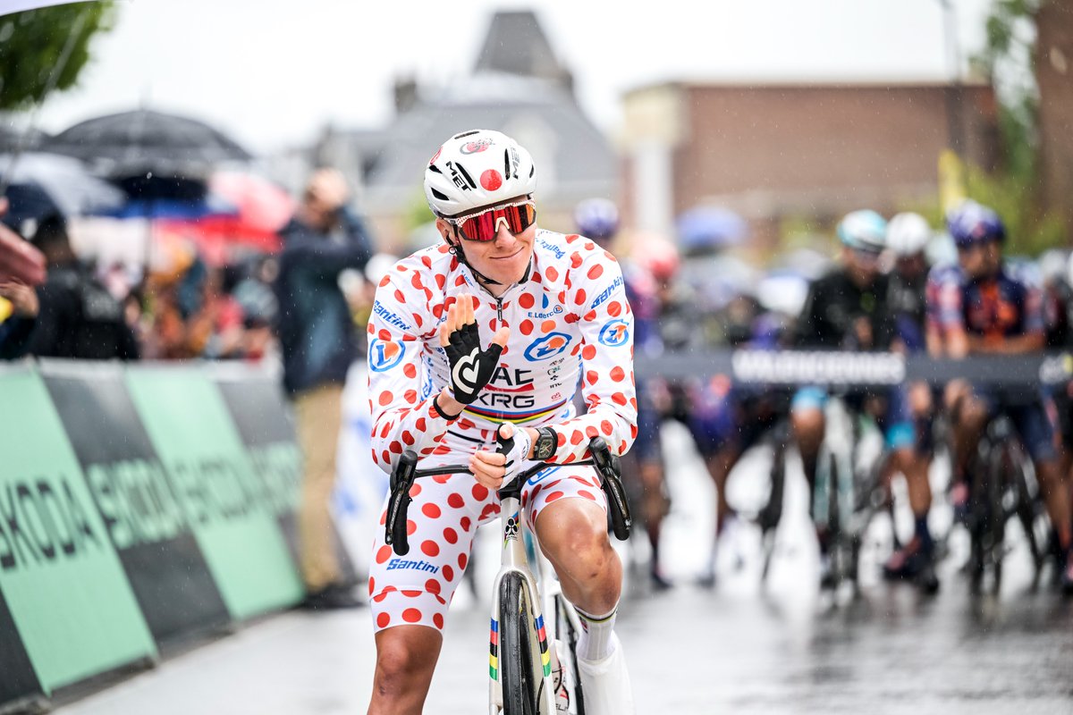 Domestique (@domestique___) on Twitter photo After today’s relatively quiet stage, tomorrow has the potential to explode into fireworks 🔥
<a href="/Eritropoetina/">Eritropoetina 🧙♂️</a> has broken down the route of 🇫🇷 #TDF2025 Stage 4 in full detail - every key moment, every tactical twist that could shape the race.
📰 domestiquecycling.com/en/features/pr…
📷 ASO / After today’s relatively quiet stage, tomorrow has the potential to explode into fireworks 🔥
<a href="/Eritropoetina/">Eritropoetina 🧙♂️</a> has broken down the route of 🇫🇷 #TDF2025 Stage 4 in full detail - every key moment, every tactical twist that could shape the race.
📰 domestiquecycling.com/en/features/pr…
📷 ASO /