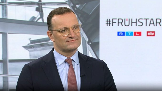 DemokratieV's tweet photo. 12 Milliarden fehlen in der Pflegeversicherung.
12 Milliarden hat Spahn verplempert und die Rücklagen der Krankenversicherung aufgelöst.

#SpahnUntersuchungsausschuss 
#SpahnRücktritt 
#SpahnImmunitätsaufhebung https://t.co/TnYAXVeKv8