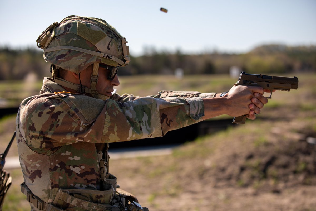 An Army Reserve Best Squad competitor fires a pistol at Fort McCoy, Wisconsin, on May 10, 2025.

📸 : Staff Sgt. Mikayla Fritz