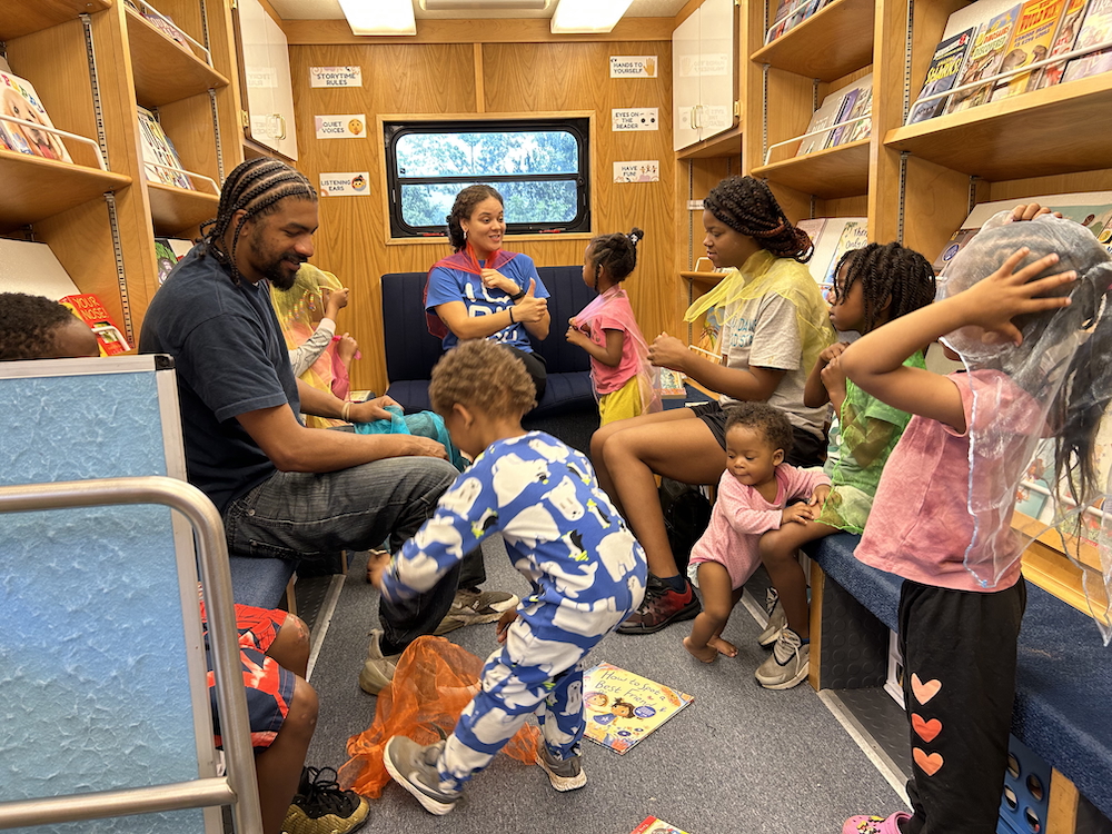 Build early literacy at home with this expert advice. This and much more, at Kidsburgh.org! - mailchi.mp/kidsburgh/12-f…